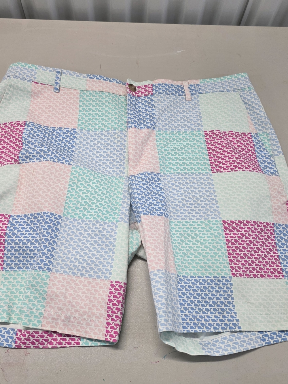 Vineyard Vines Multicolor Shorts Men's Size 38